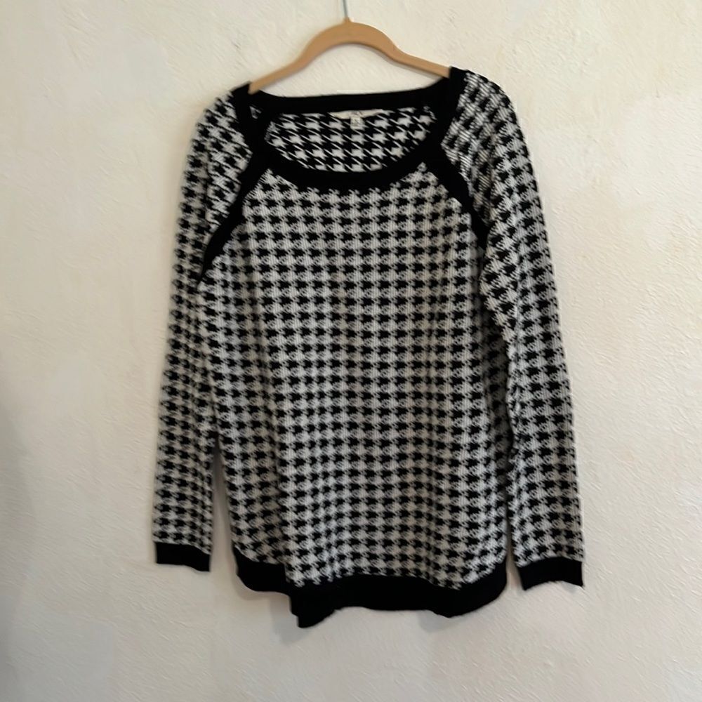Jack Oversized Scoop Neck Long Sleeve Black/ White Houndstooth Sweater Size S